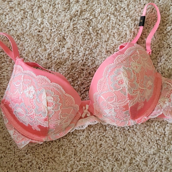 Victoria's Secret Other - NWT VS Dream Angels pushup bra 34B